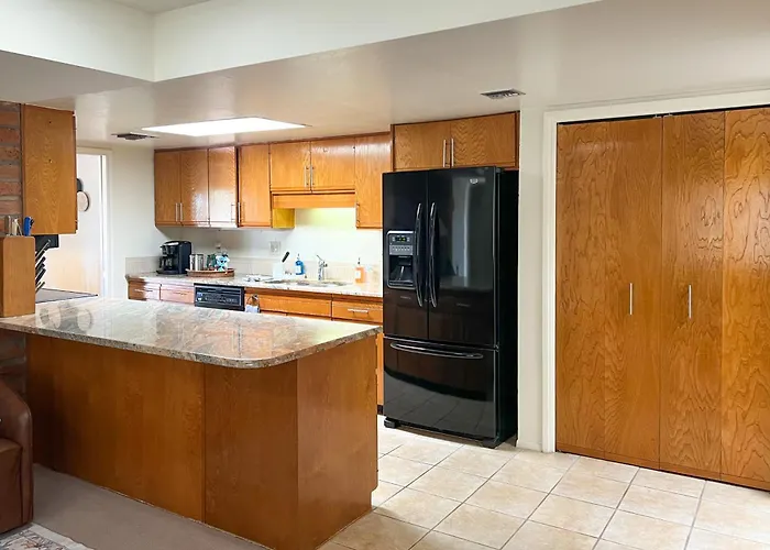 Holiday home Mountain View! 55-plus Valley Townhome